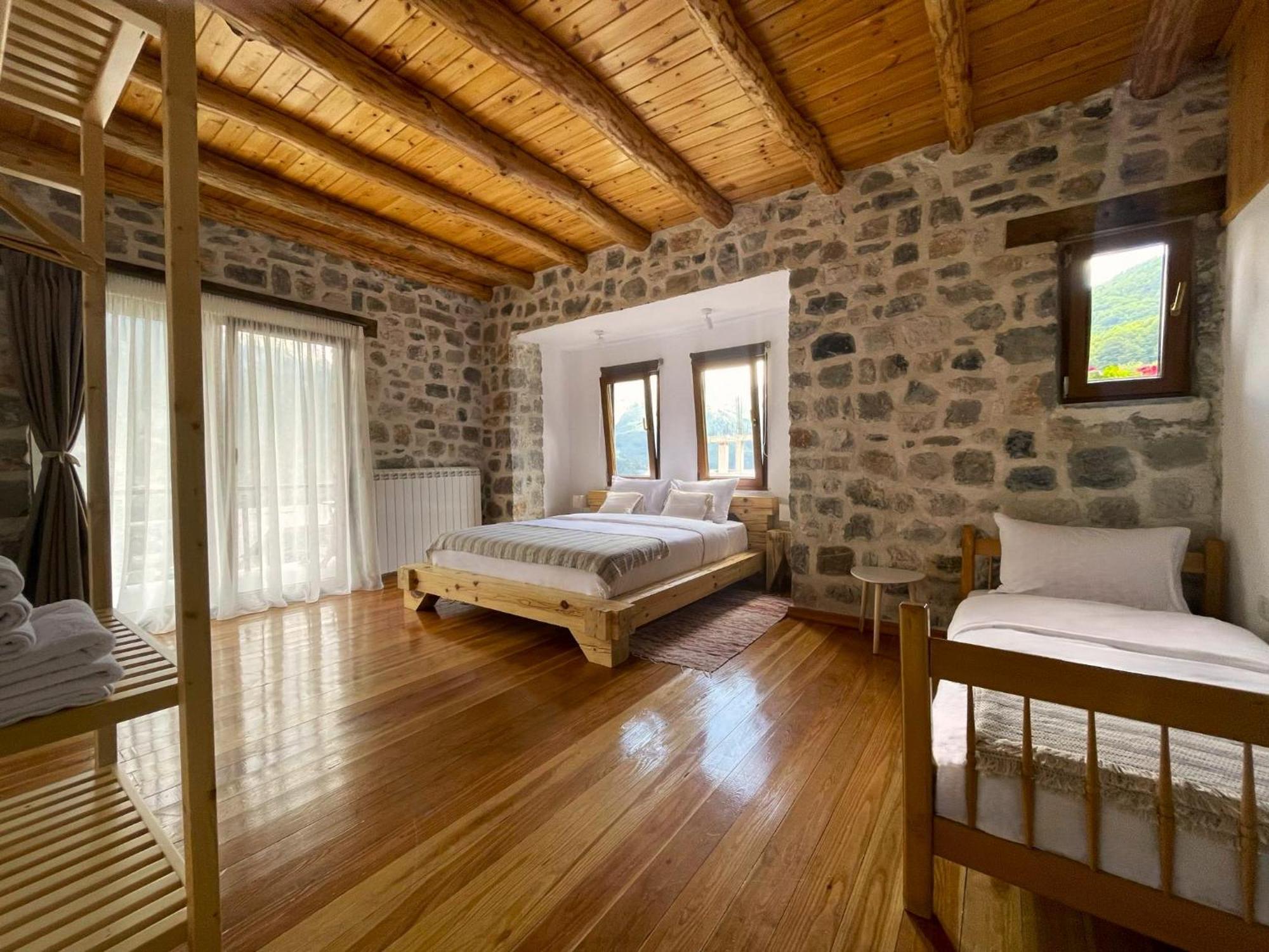 Valter & Drita'S Guesthouse Тети Экстерьер фото
